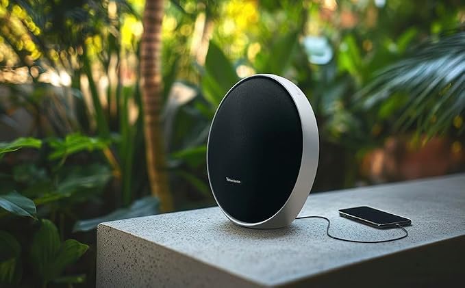 Harman Kardon Onyx Studio 9 - Portable Stereo Bluetooth Home Speaker with Built-in Battery and USB Charging, self-Tuning, and Multi-Speaker Connection by Auracast - Black - Image 4