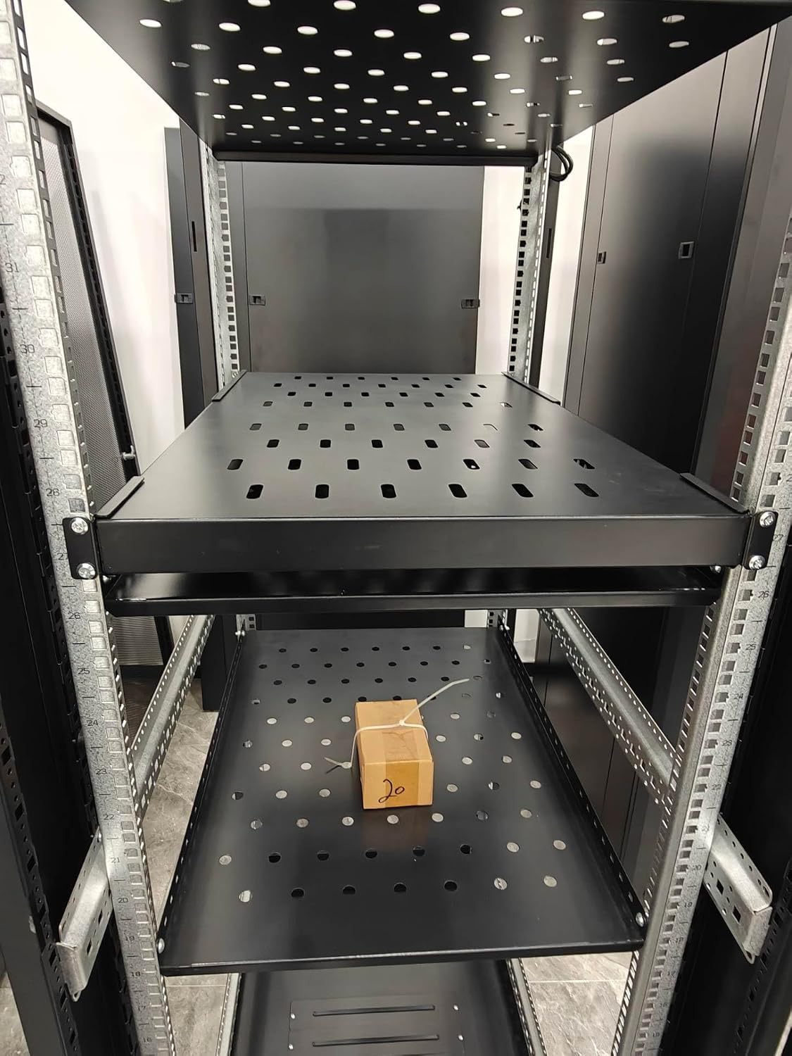 Adjustable 1U Server Rack 700 Millimetres Long,445 Millimetres Wide - Image 9