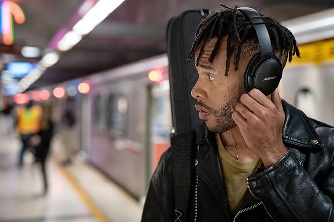 Bose QuietComfort 45 SE Noise Cancelling Over-the-Ear Headphones (Renewed) - Image 6