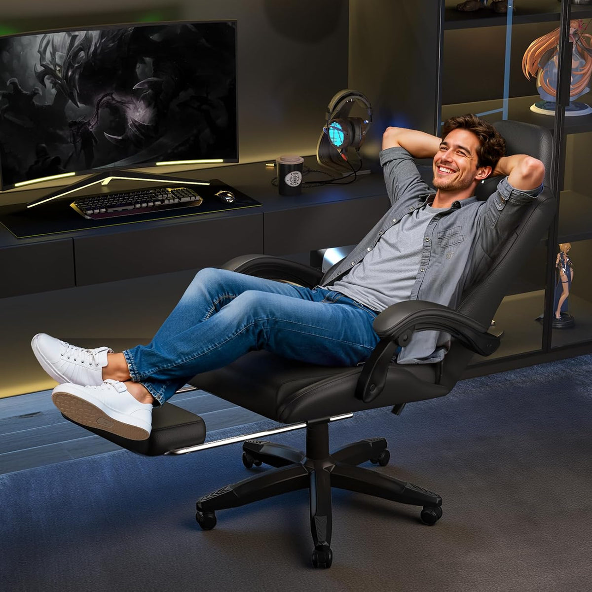 Bigzzia Gaming Chair with Footrest, Lumbar Massage for Adults & Kids, Black - Image 2