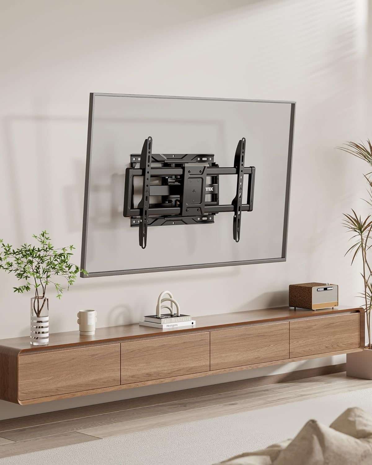 monTEK Heavy Duty Full Motion TV Wall Mount for 37-90 Inch TVs up to 165 lb - Image 9