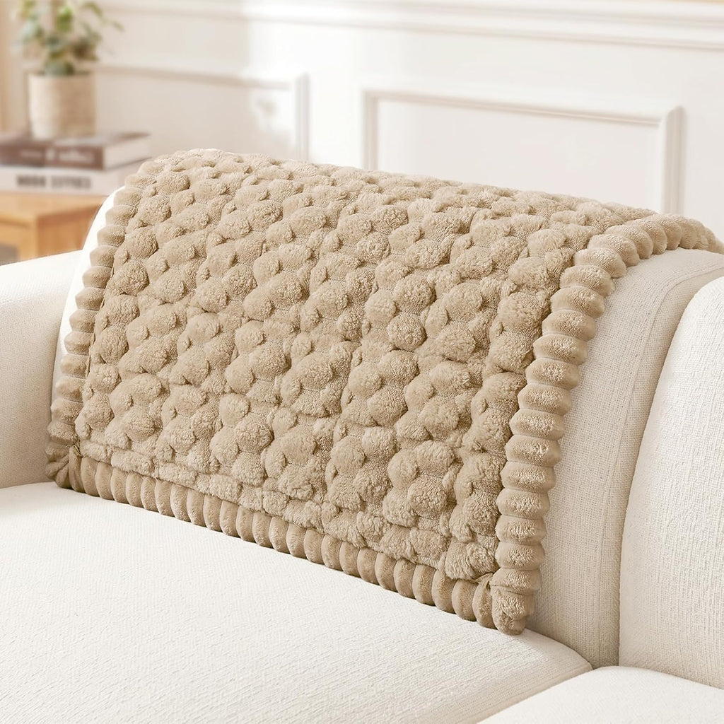 Smiry Couch Covers for Dogs, Non Slip Fuzzy Pet Sofa Protector Washable by Smiry