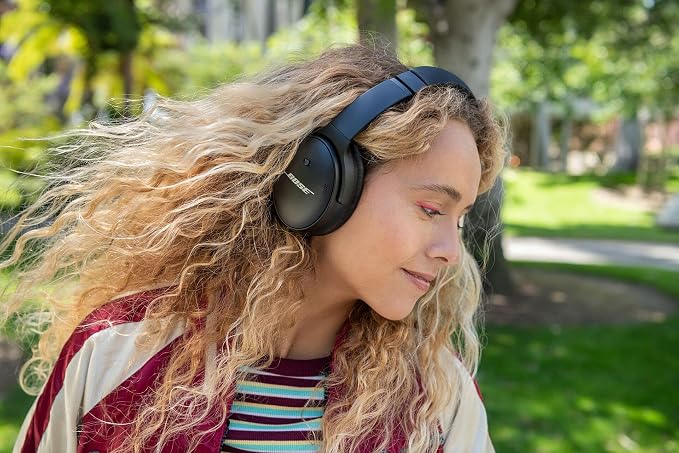 Bose QuietComfort 45 SE Noise Cancelling Over-the-Ear Headphones (Renewed) - Image 7